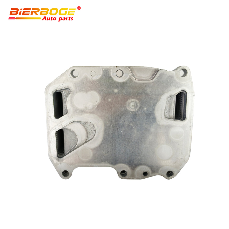 059117015K Engine Oil Cooler For Audi Volkswagen