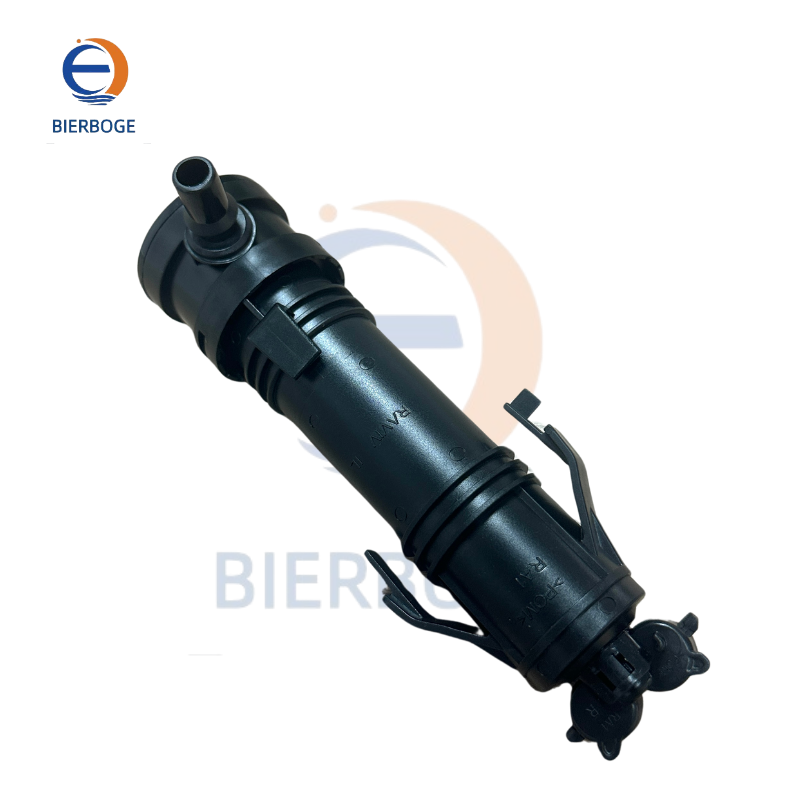 Suitable for Volkswagen Touareg 15-18 right headlight washer nozzle 7P6 955 104 A 7P6955104A
