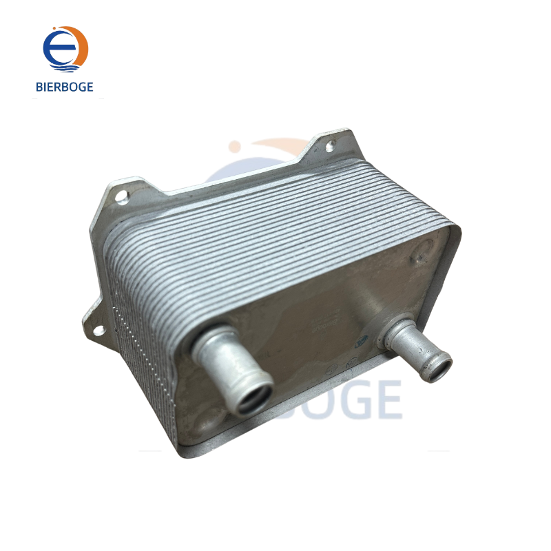 Suitable for Audi R8 4.2T engine high-quality oil radiator 420 117 013 E 420117013E